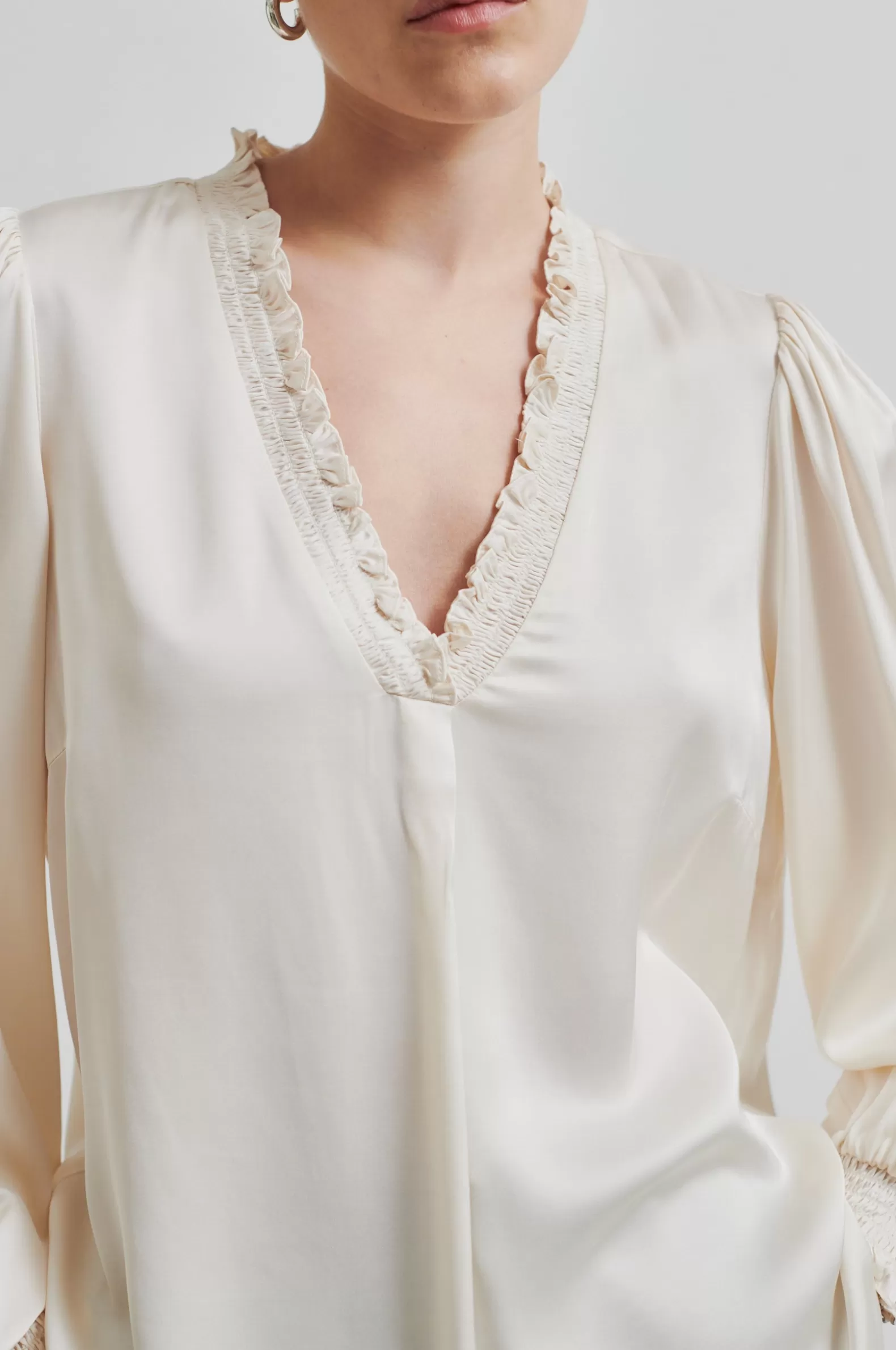 Second Female Bardi V-Neck Blouse- Shirts And Blouses