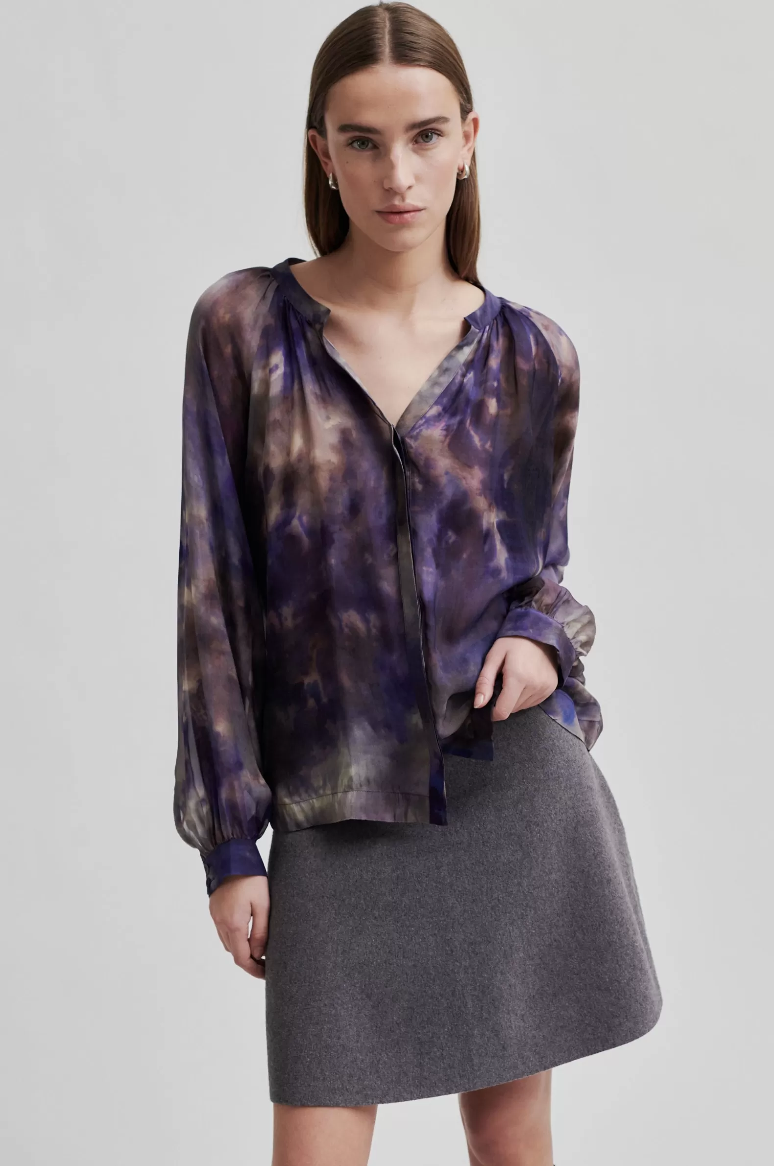 blurry_shirt_0-1.webp Second Female Blurry Shirt- Shirts And Blouses