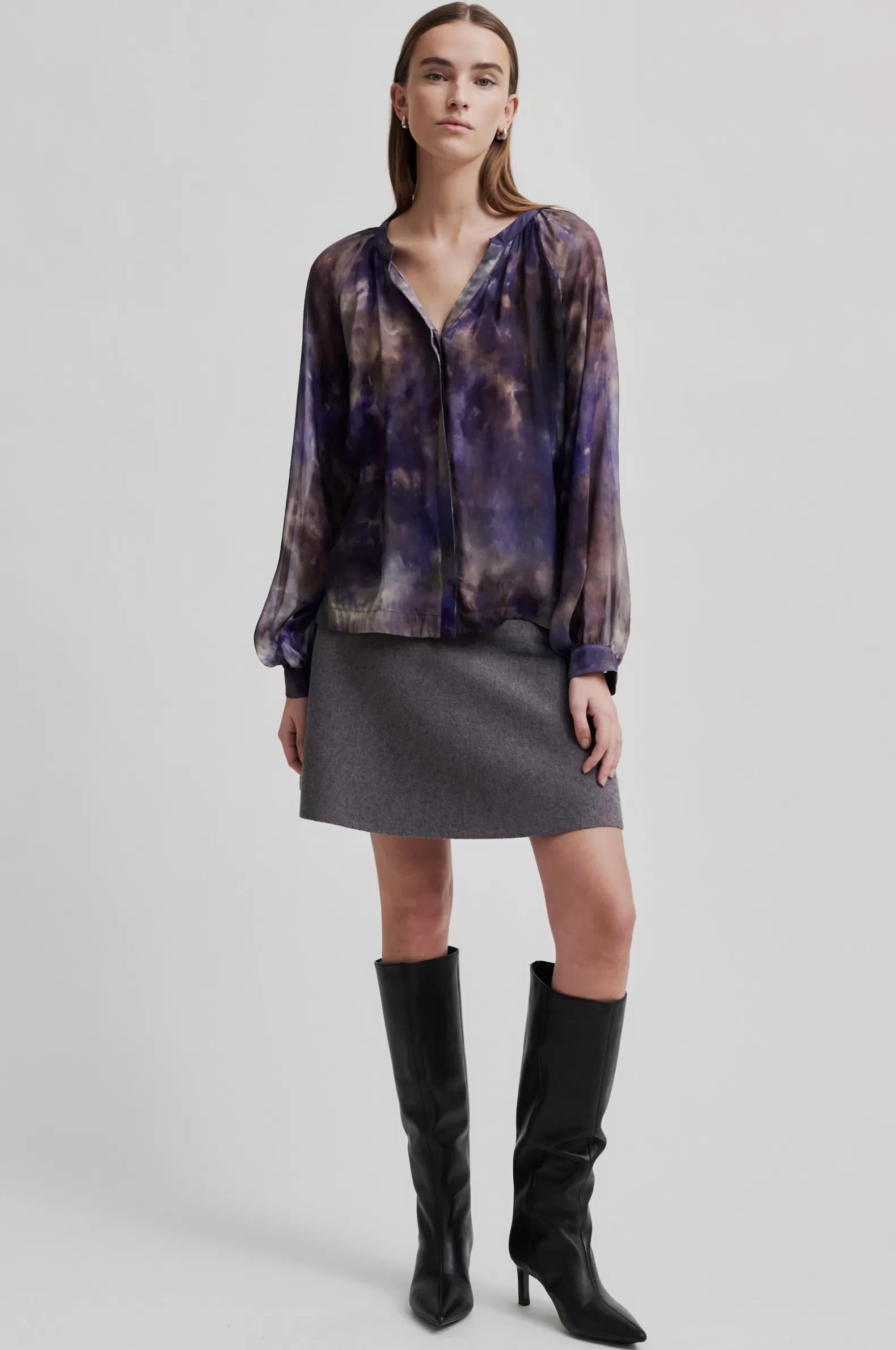 blurry_shirt_3-1.webp Second Female Blurry Shirt- Shirts And Blouses