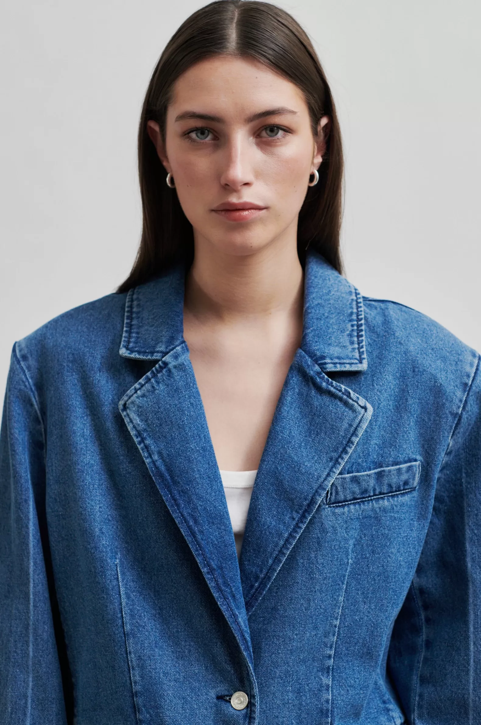 everly_denim_blazer_2-3.webp Second Female Everly Denim Blazer- Denim Styles | Blazers
