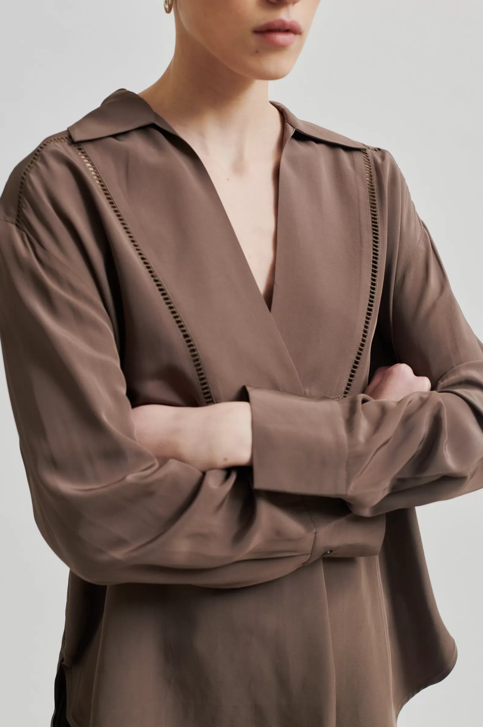 Second Female Ladel Blouse- Shirts And Blouses