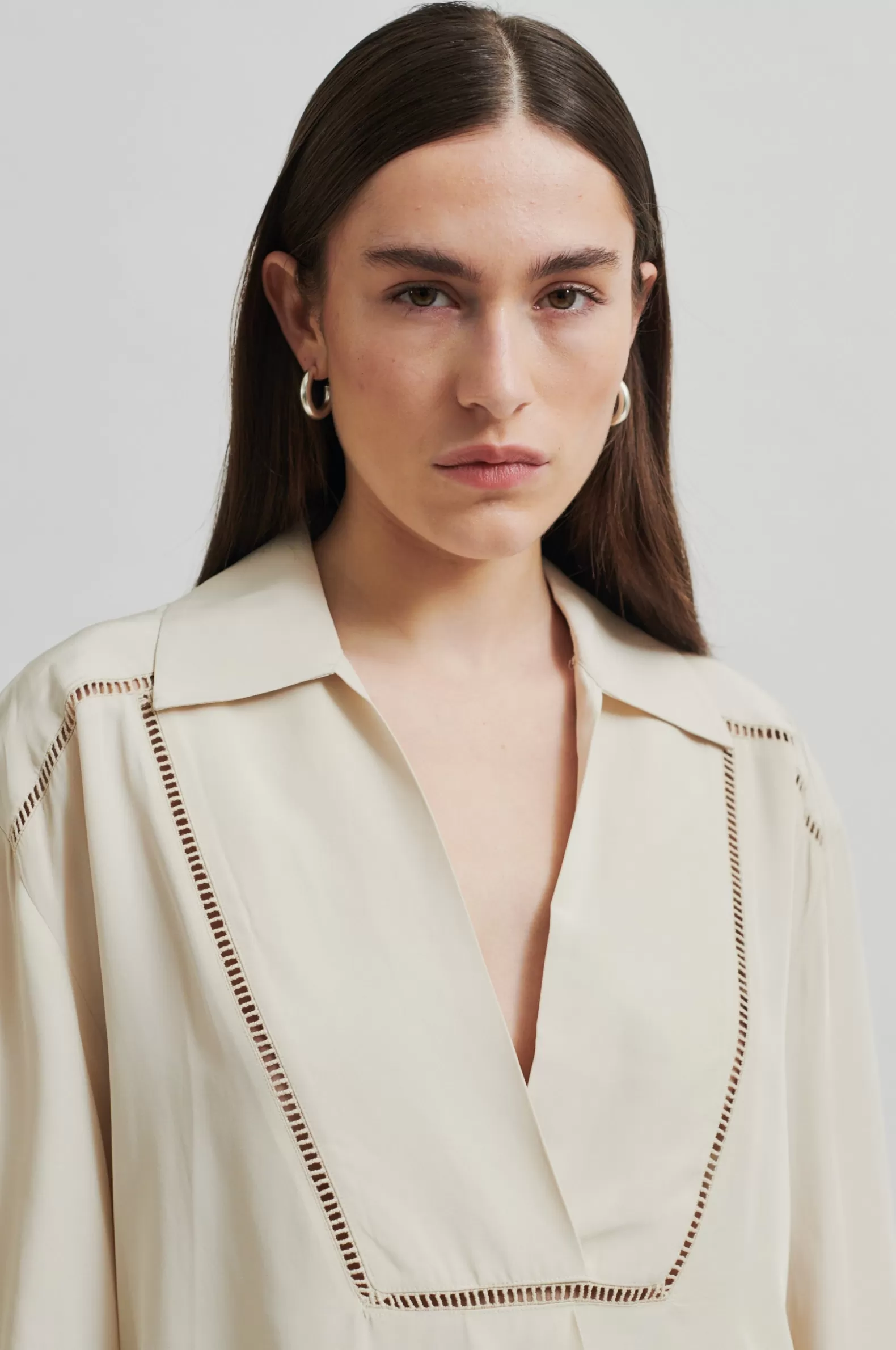 Second Female Ladel Blouse- Shirts And Blouses