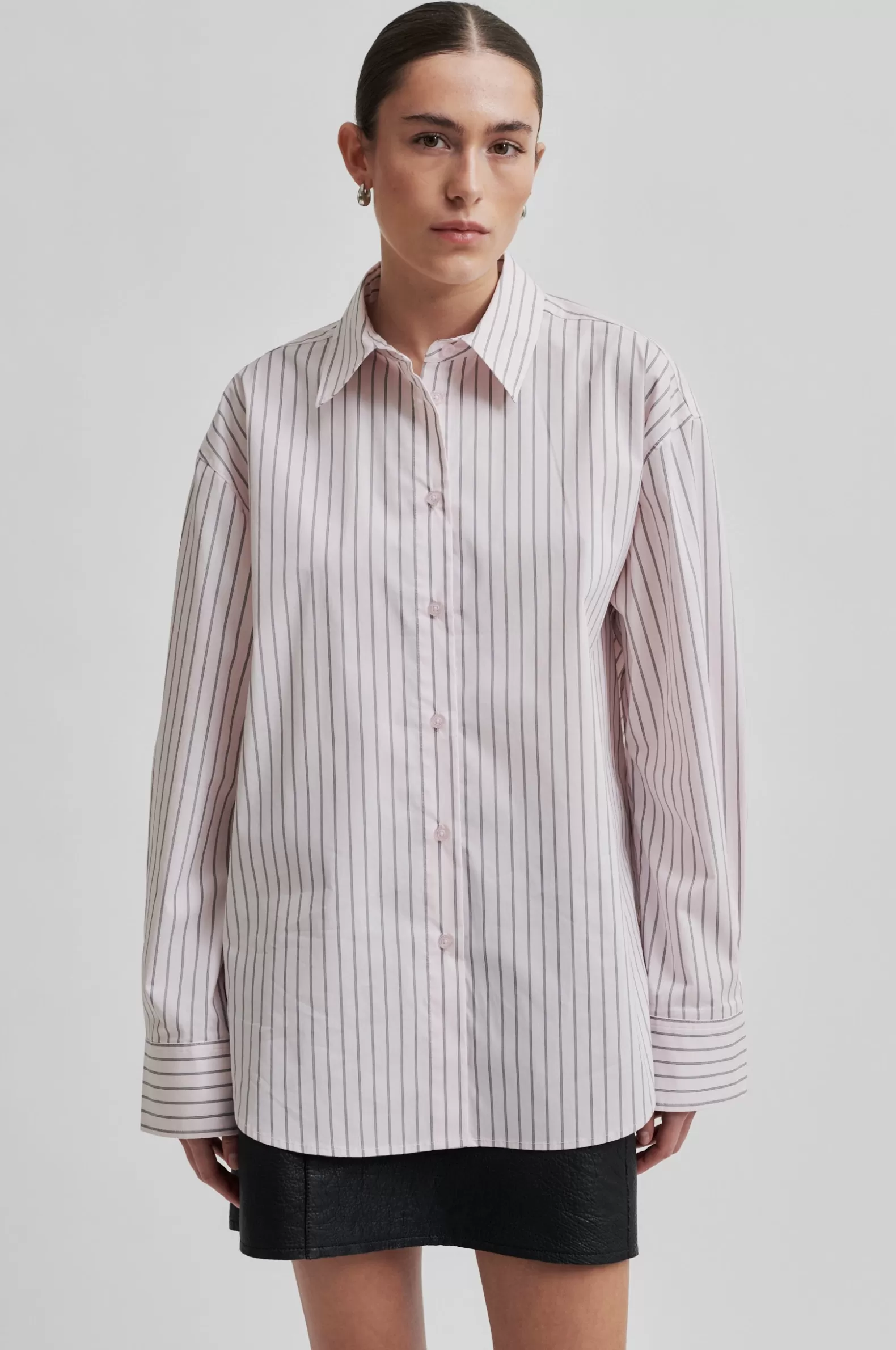 soalon_classic_shirt_4-1.webp Second Female Soalon Classic Shirt- Shirts And Blouses